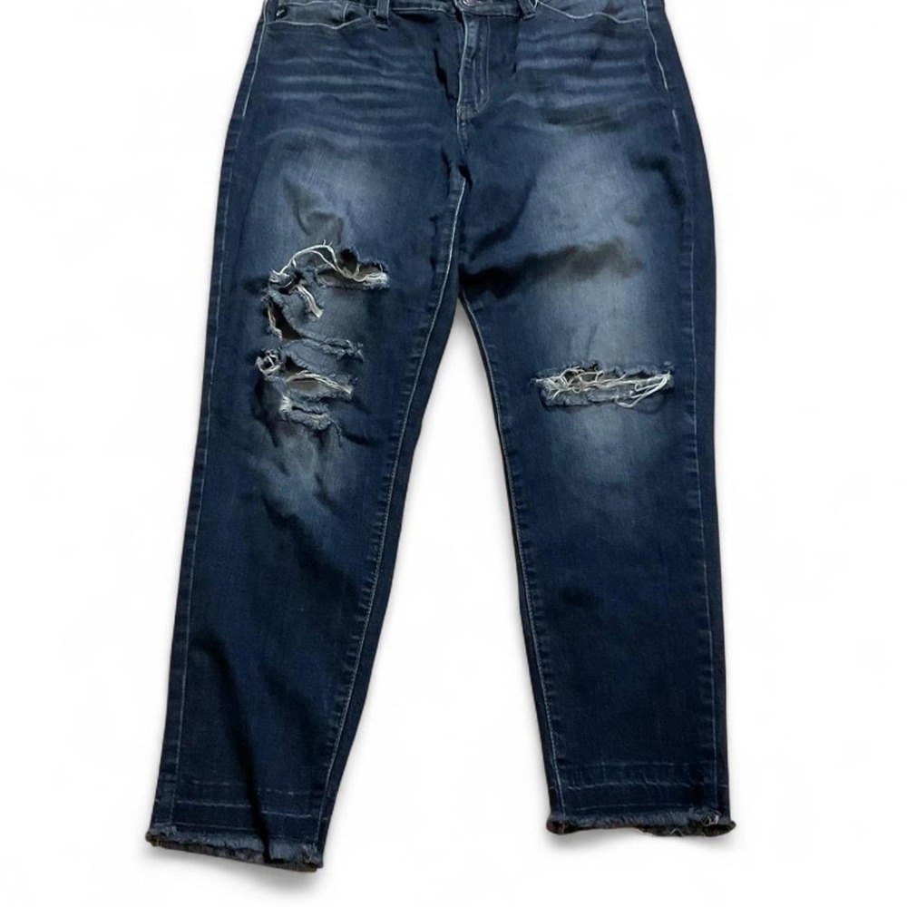 Distressed kancan jeans‎
